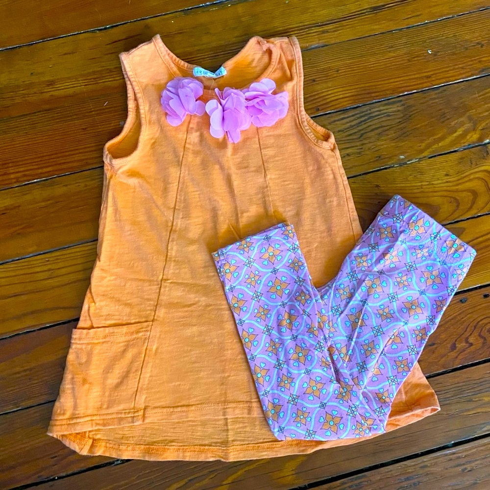 Outfit Orange Tunic with Matching Geometric Leggings Size Medium Tulle Flowers